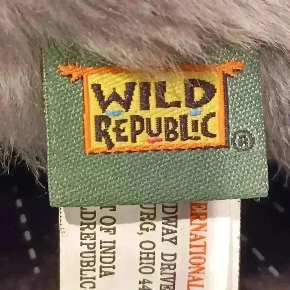 Wild  Republic Spotted Gray Harbor Seal Plush Stuffed Animal Toy 14" - Picture 9 of 10